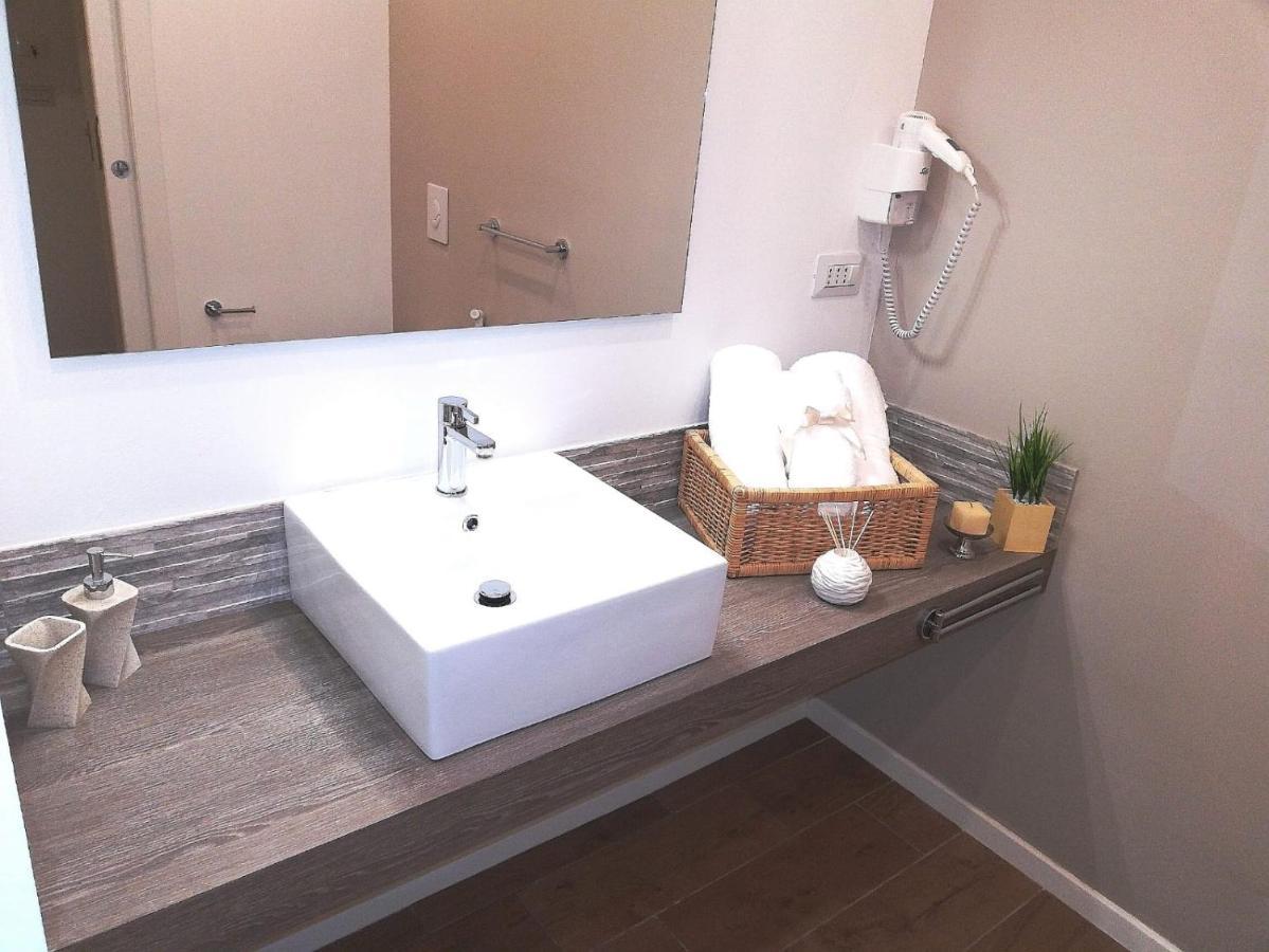B&B Suites Via Del Mare Presicce Exterior foto